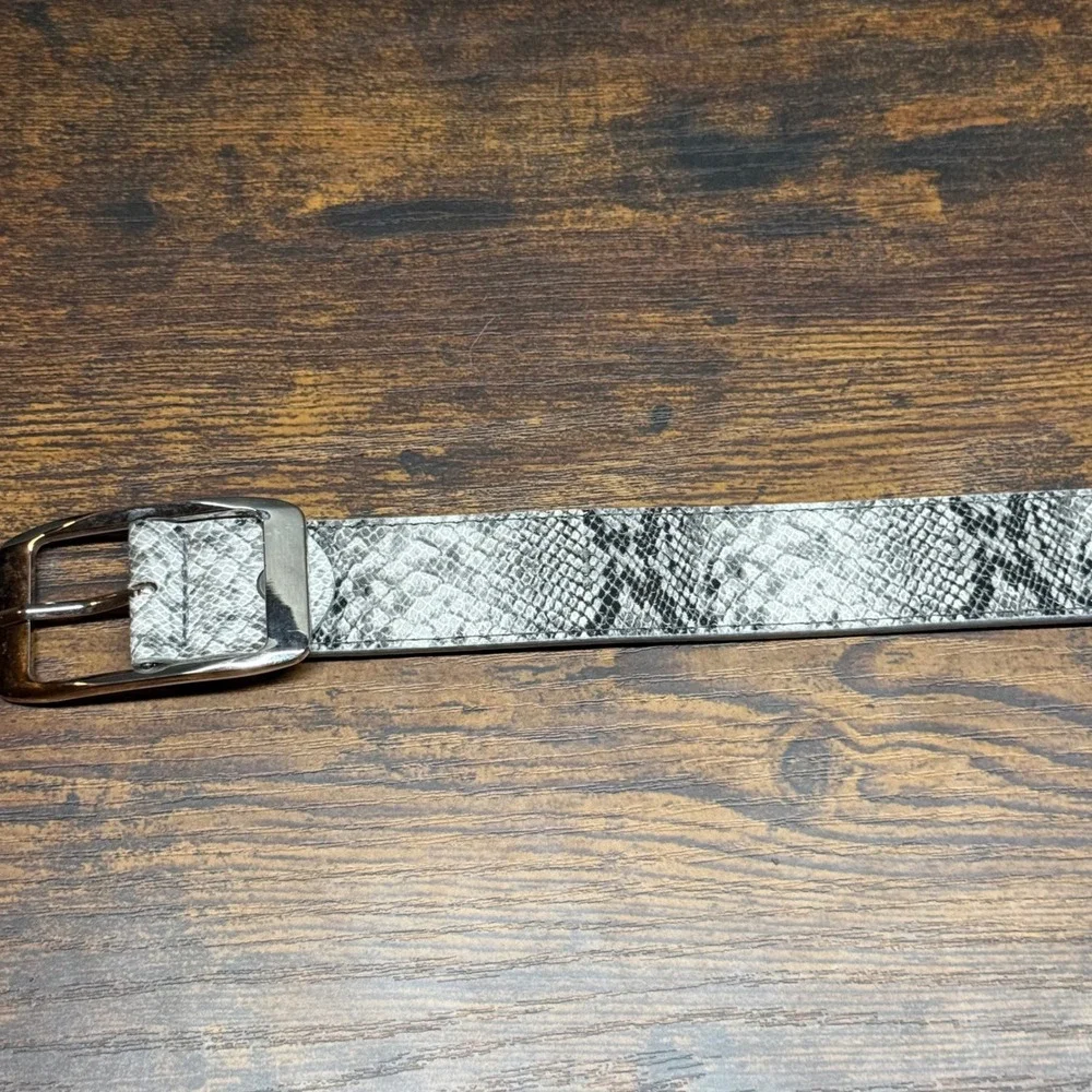 Faux Snakeskin Belt Gray Black Animal Print Silver Buckle